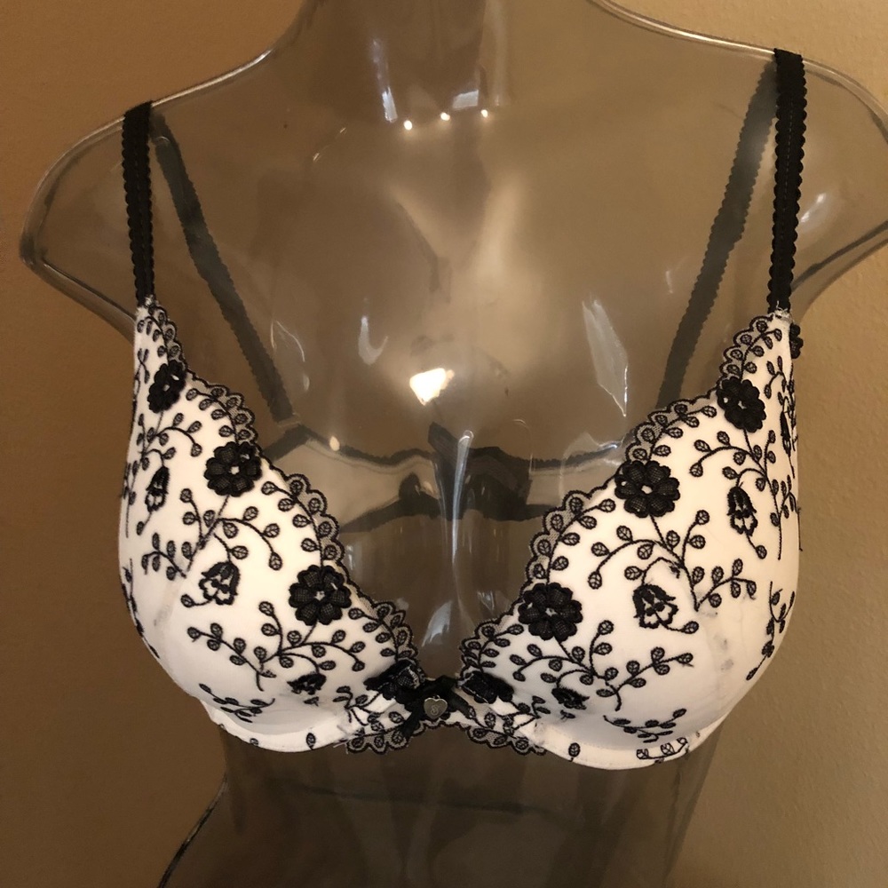 Victoria Secret Bra